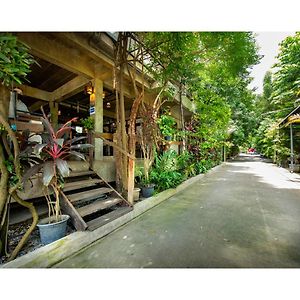 Mac Garden Resort